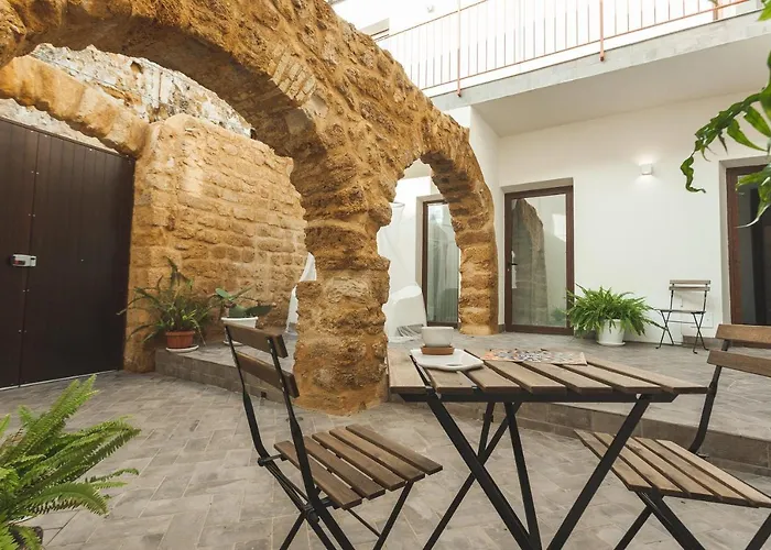 Cortile Baronello 4*