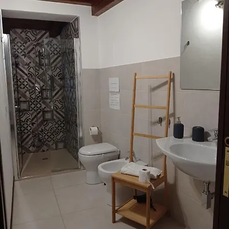 Cortile Baronello Guest house *