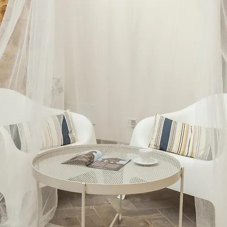 Cortile Baronello *