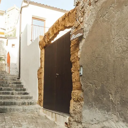 Cortile Baronello Guest house