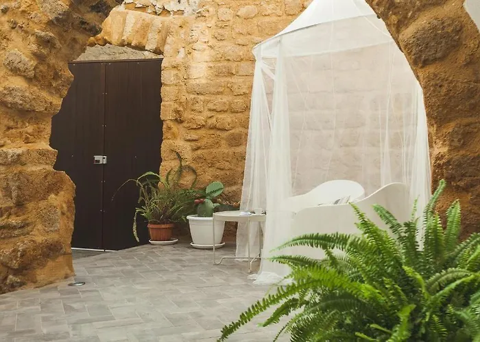 Guest house Cortile Baronello 4*