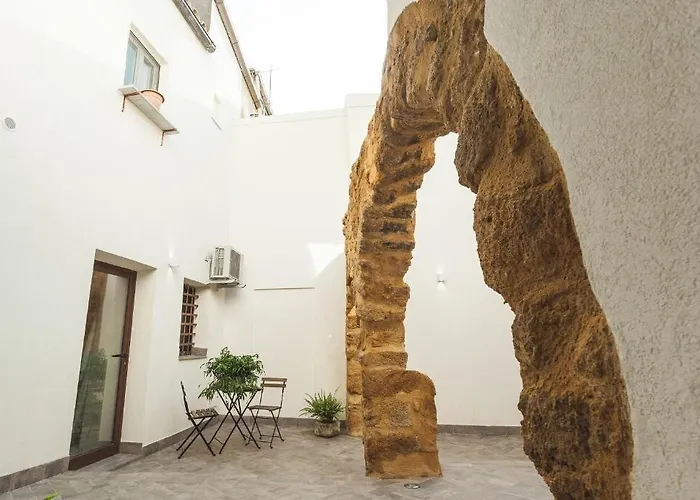 Cortile Baronello Guest house 4*